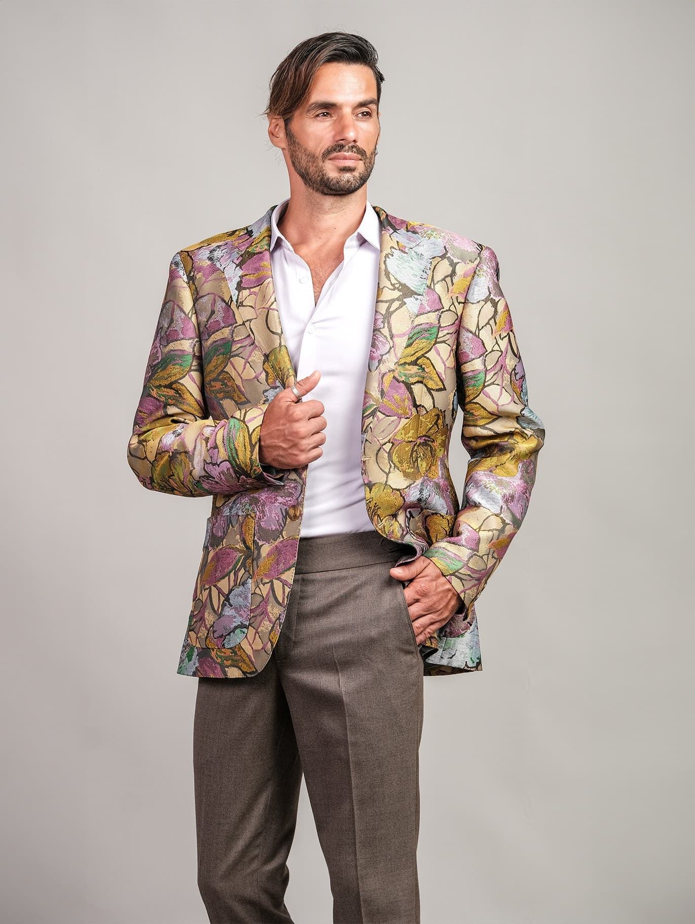 JACKET GẤM HỌA TIẾT NỔI BẬT