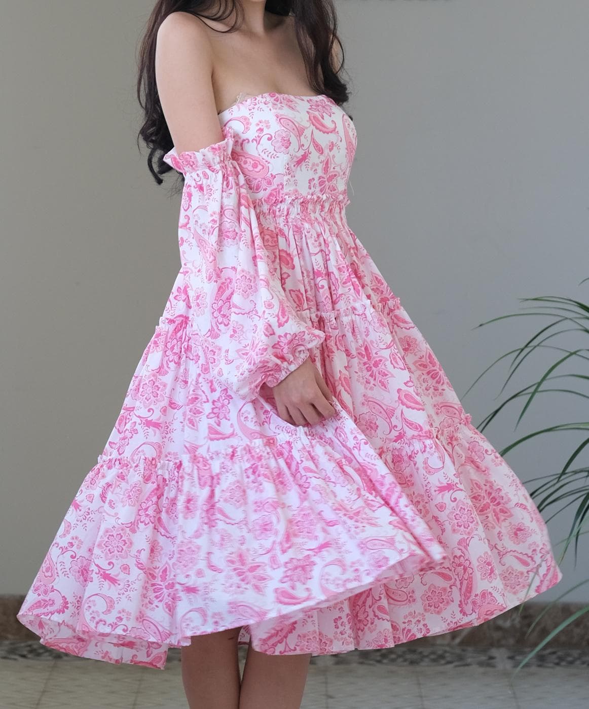 ĐẦM COTTON TẦNG HỌA TIẾT HOA HỒNG NHẠT