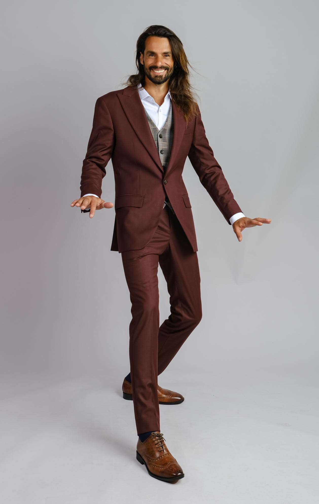 BỘ SUIT 3 MẢNH PHA LEN Ý MÀU ĐỎ ĐÔ