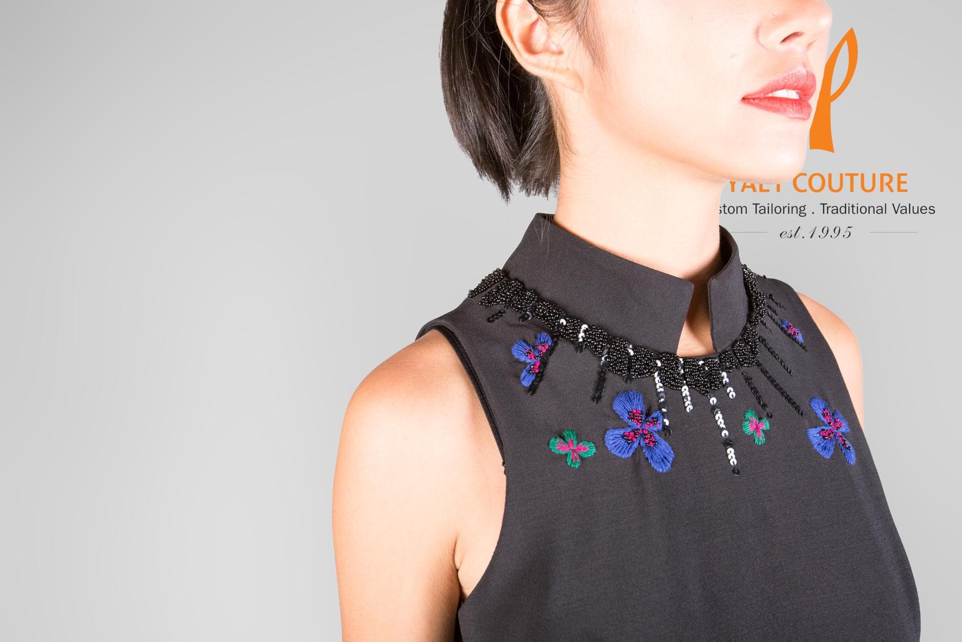 ĐẦM ĐEN HỌA TIẾT CƯỜM CUT-OUT
