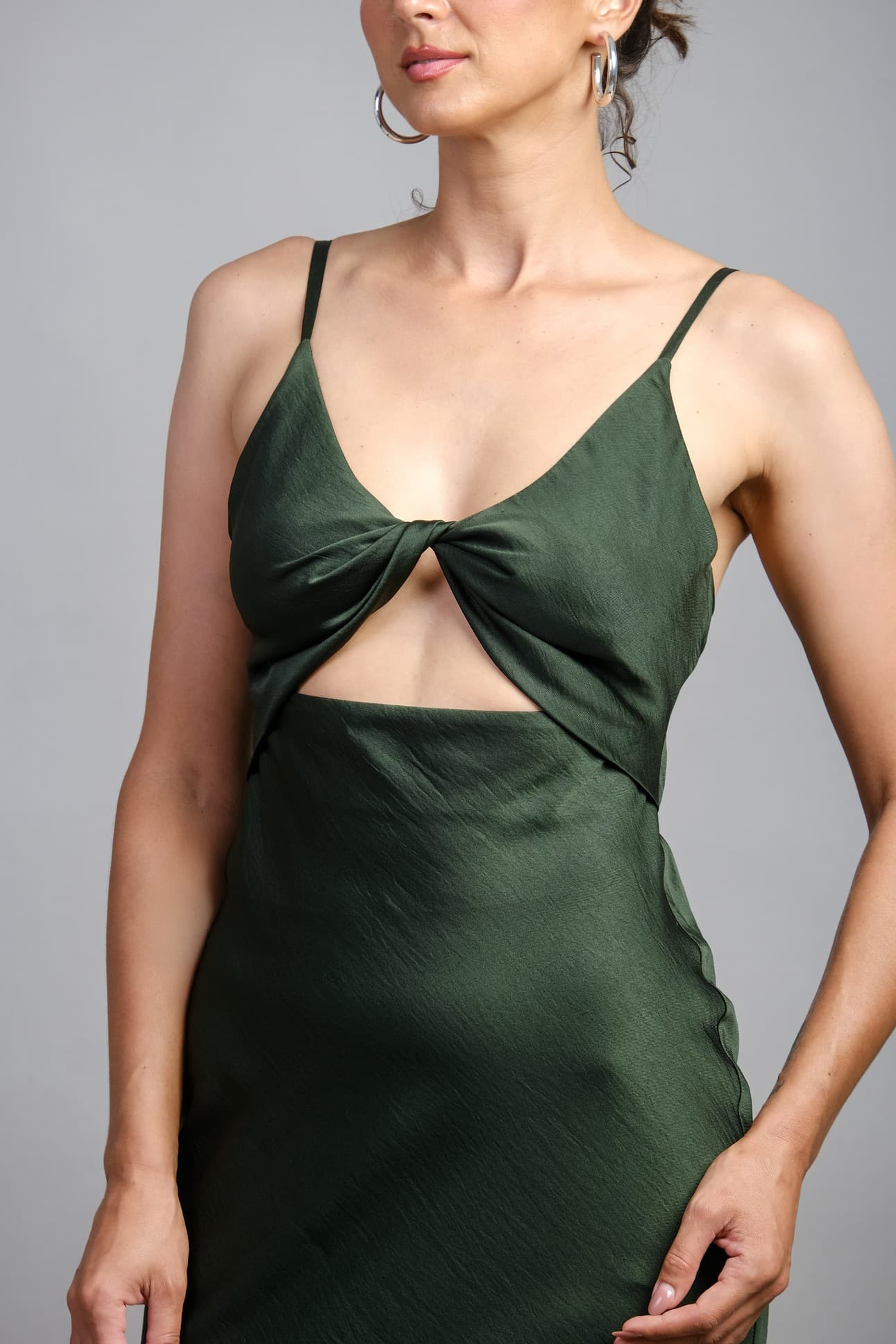 ĐẦM 2 DÂY VẶN NGỰC QUYẾN RŨ