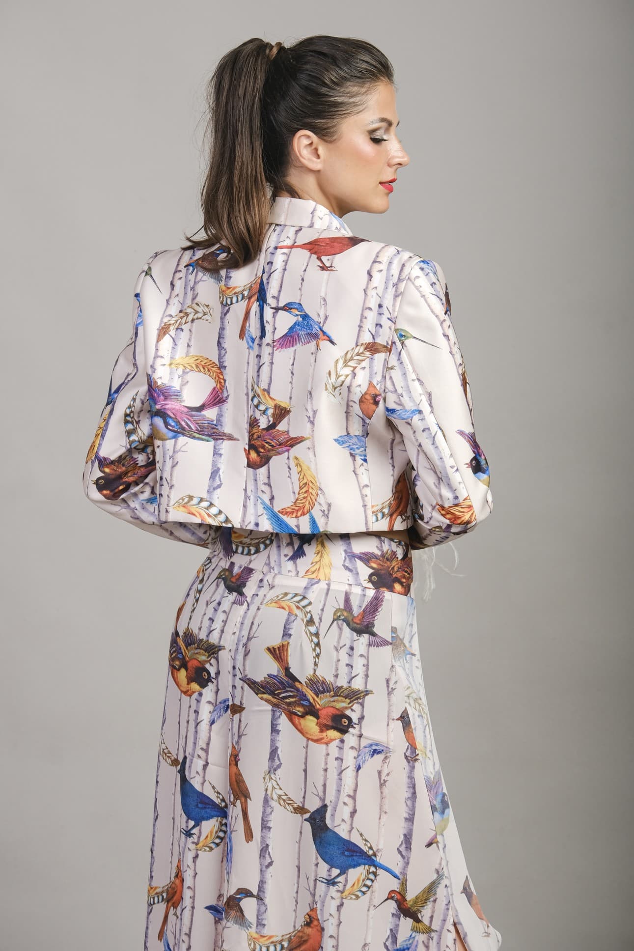 ÁO JACKET GẤM DÁNG NGẮN