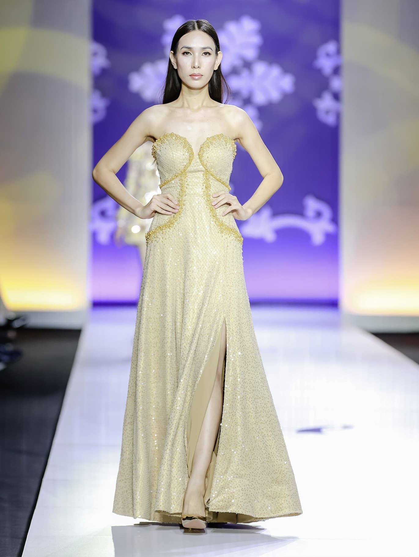 GOLDEN GRACE