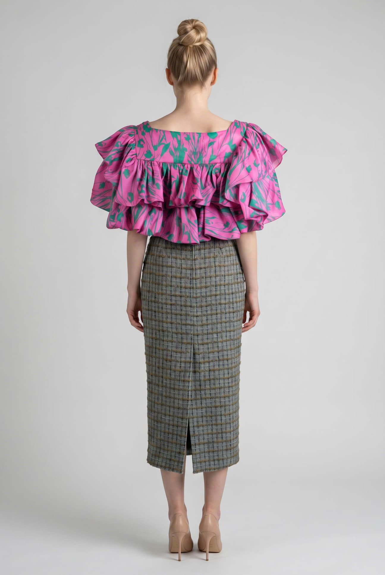 ORGANZA RUFFLE TOP