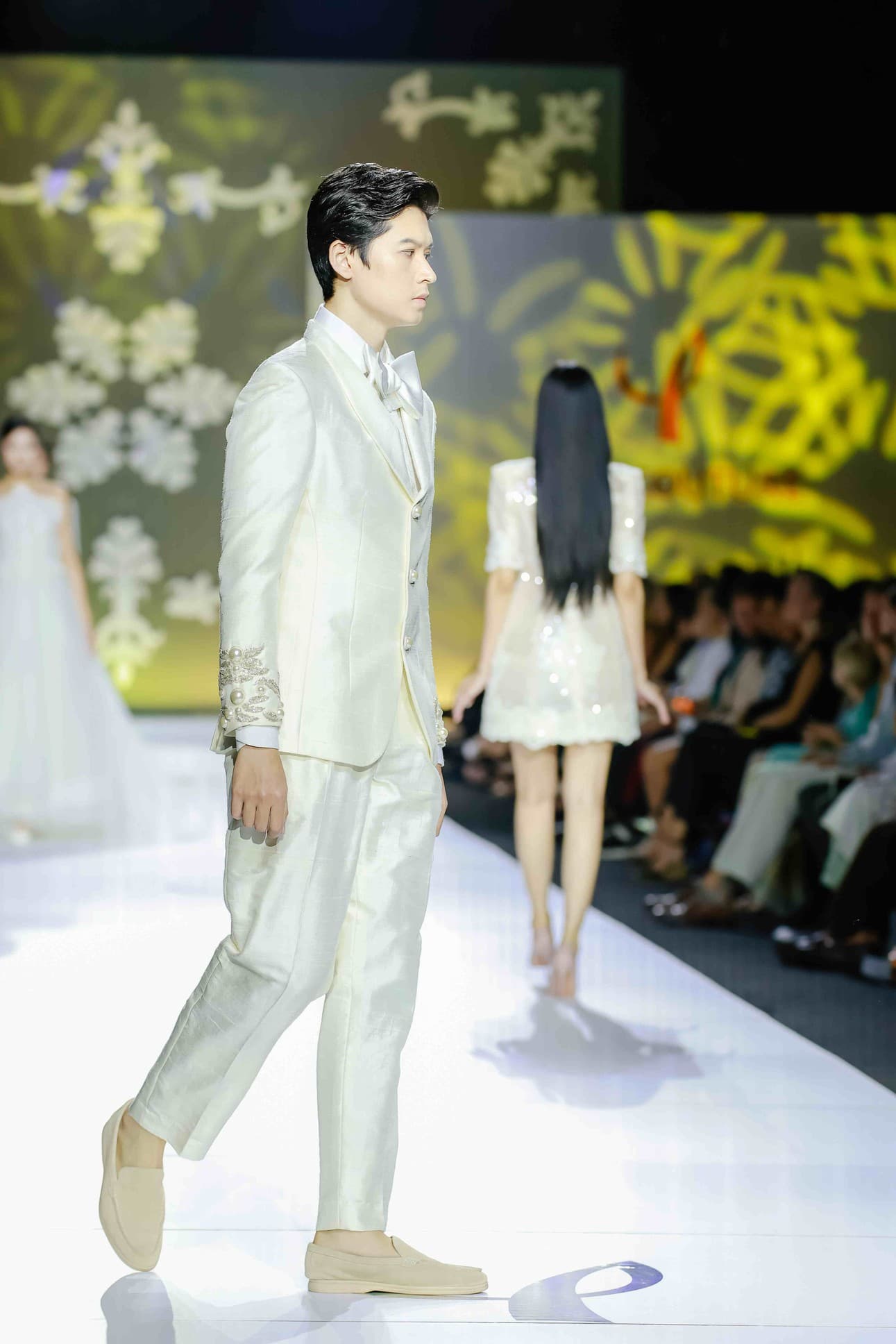 IVORY ELEGANCE
