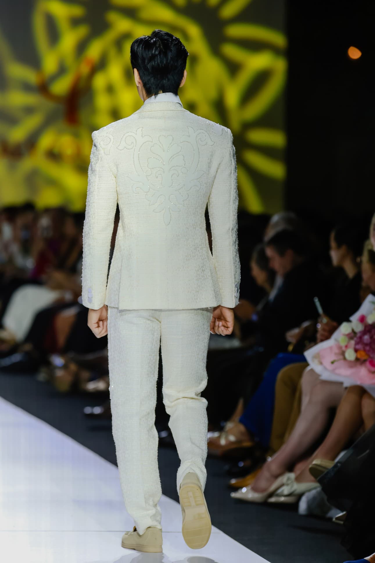 SCULPTED IVORY PANTS